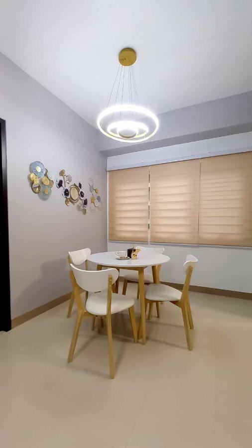 באקולוד 1Br With Extra Room At One Regis- Megaworld מראה חיצוני תמונה